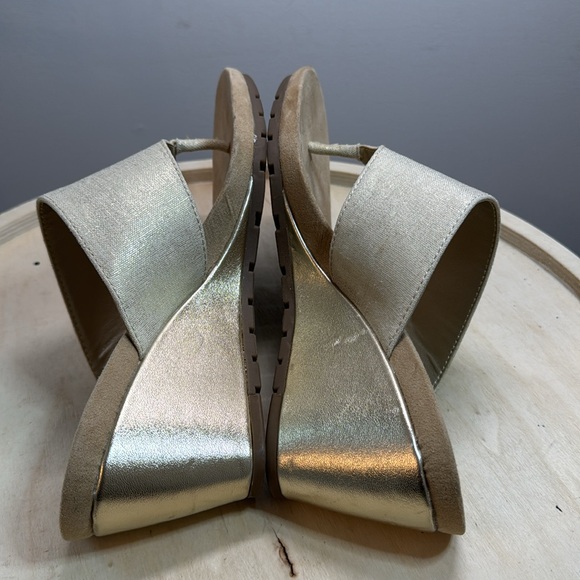 Bandolino Check Thong Wedge Sandals Size 8 - Picture 7 of 9